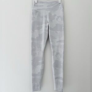 ALO Light Gray Camo Leggings